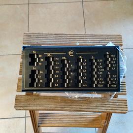 Cassetta portamonete di euro da banco