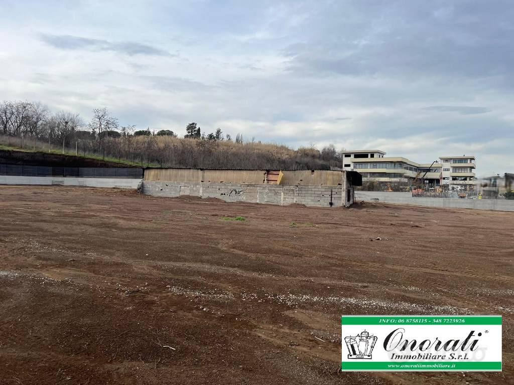 Terreno di 6700 m² a Guidonia Montecelio - Altro