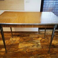 tavolo vintage e sedie