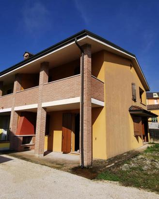 Villa a schiera Bergantino [Cod. rif 209VRG]