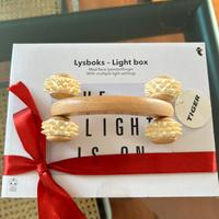 Tiger. Lavagna luminosa e roll grattino