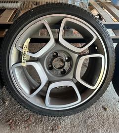 Pneumatici con cerchi originali 500 Abarth 
