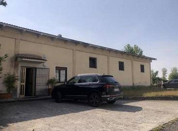 Immobile in asta di 374 m² con 1 locale a Bagnolo 