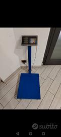 Bilancia elettronica professionale con display