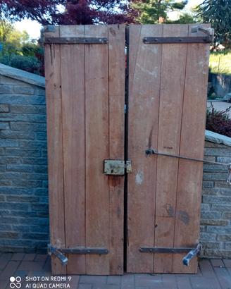 porte in legno massello per cantina 