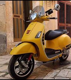 Piaggio Vespa 300 GTS - 2017