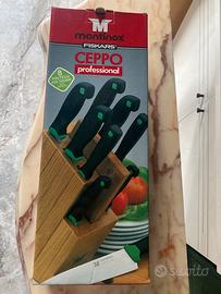 Ceppo 8 coltelli con tagliere
