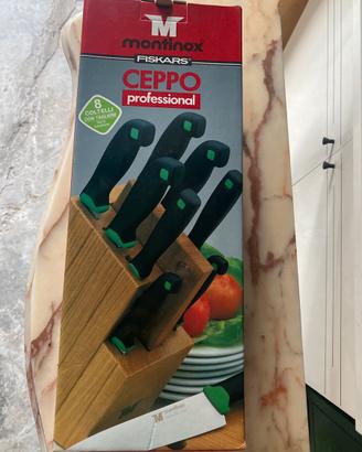 Ceppo 8 coltelli con tagliere