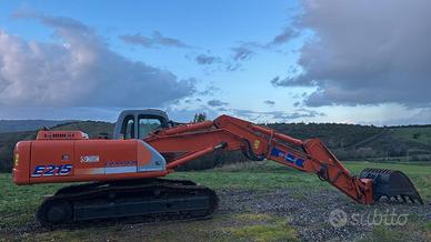 Fiat kobelco e215