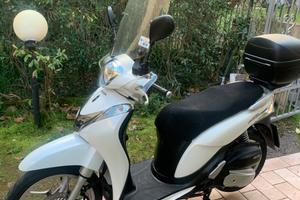 Honda SH mode 125 bianco