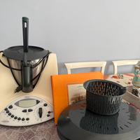 Robot bimby completo di accessori