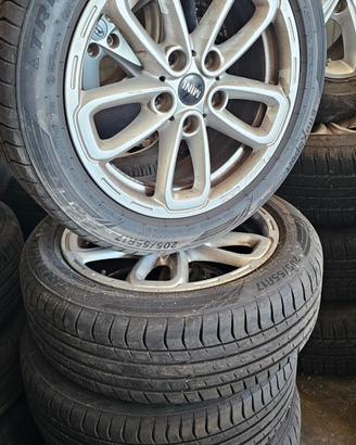 cerchi in lega e gomme mini cauntryman 205 55 17