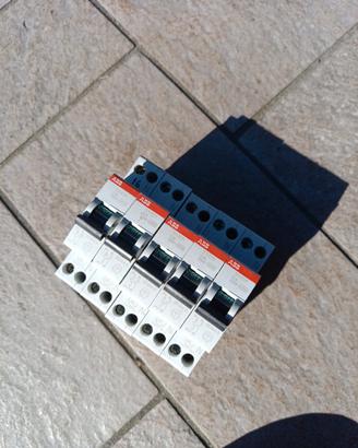 magnetotermico abb c16