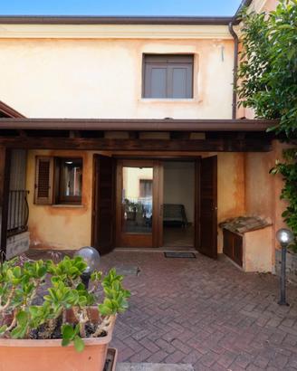 Trilocale a pochi minuti dal centro di San Teodoro
