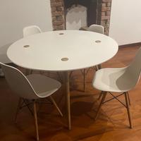 Tavolo IKEA DOCKSTA e 4 Sedie LEIFARNE