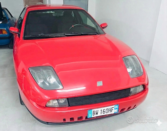 Fiat coupè rosso