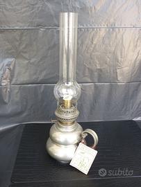 Lampada a Petrolio/Olio in Pregiato Peltro