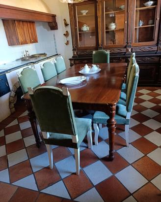 tavolo con sedie