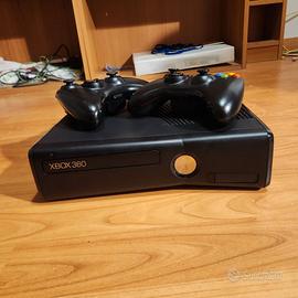 Xbox 360 + 2 controller + giochi