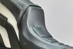 Sella doppia harley davidson Fat Bob114