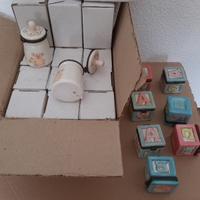 Assortimento bomboniere scatoline biberon dadi