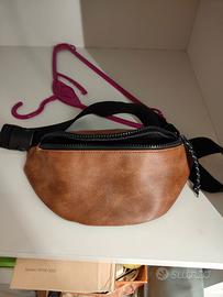 Marsupio Bershka – ecopelle marrone