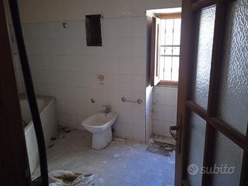 Casa indipendente Villamar da ristrutturare