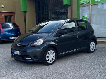 Toyota Aygo 1.0 12V VVT-i 5 porte 68 Cv 86000 km N