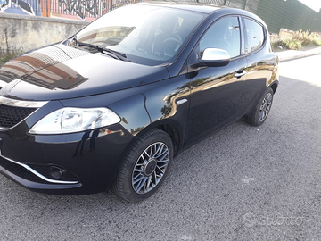 Lancia ypsilon benzina-gpl ecochic platinum 69cv