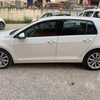 Volkswagen Golf 1.6 TDI 110 CV 5p. Highline BlueMo
