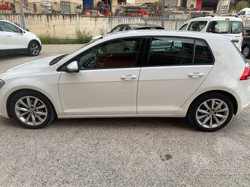 Volkswagen Golf 1.6 TDI 110 CV 5p. Highline BlueMo