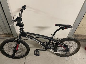 bmx e due bici da bambino