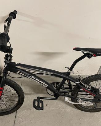 bmx e due bici da bambino