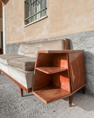 Divano vintage con mobile laterale – anni ’50/’60