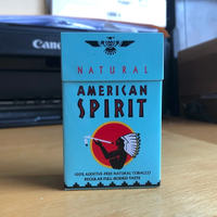 Contenitore (vuoto) per pacchetto di sigarette