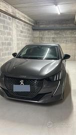 Peugeut 208