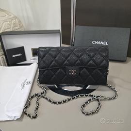 portafoglio con catena 