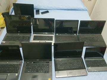 Lotto notebook per ricambi 