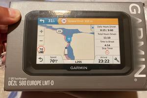 navigatore garmi camion