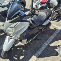 Yamaha x max 250