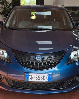 Lancia Ypsilon 1.0 FireFly Hybrid 70 CV Silver – E