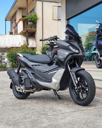 Aprilia sr gt 125 2025