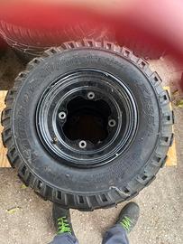 GOMME ANTERIORI PER QUAD CON CERCHI AT21X7R10