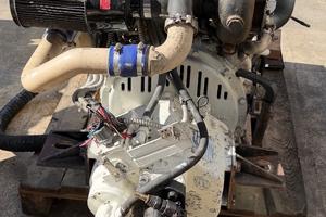 MOTORI CUMMINS + INVERTITORI ZF