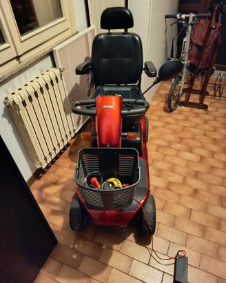 Scooter elettrico quattro ruote