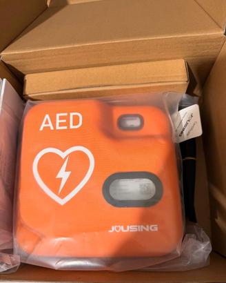 Defibrillatore DAE semiautomatico PERETTI, nuovo e