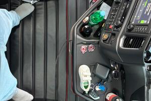 Tappeto scania S come nuovo con basi sedili