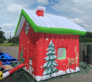 Casetta Gonfiabile Natalizia