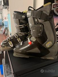 Scarponi da sci usati