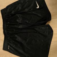 Pantaloncini Nike dri-fit